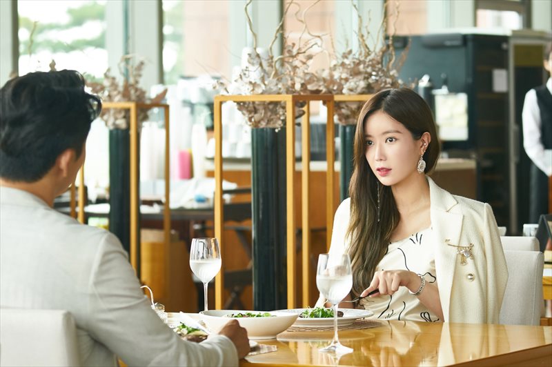 「優雅な一族」写真2