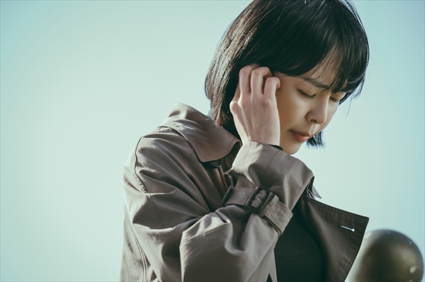 「ボイス4」耳を澄ますイ・ハナ