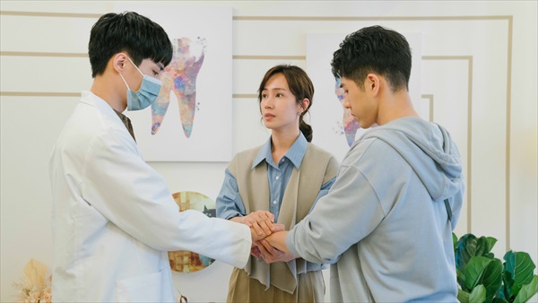 「My Tooth Your Love」場面写真３