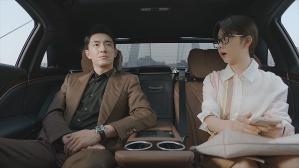 「可愛い秘書には野望がある」場面写真