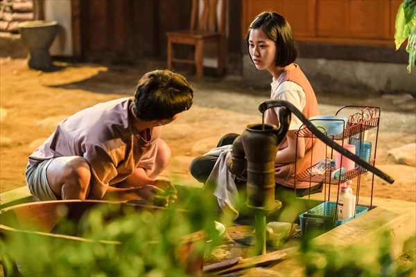 『手紙と線路と小さな奇跡』写真２