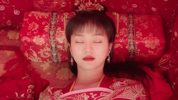 「太陽と月の秘密」1話あらすじ