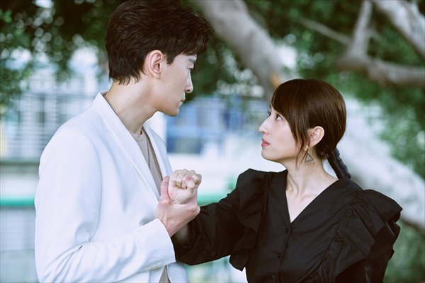 「最後の雨が降るとき」アリス・クー、ジョセフ・チェン