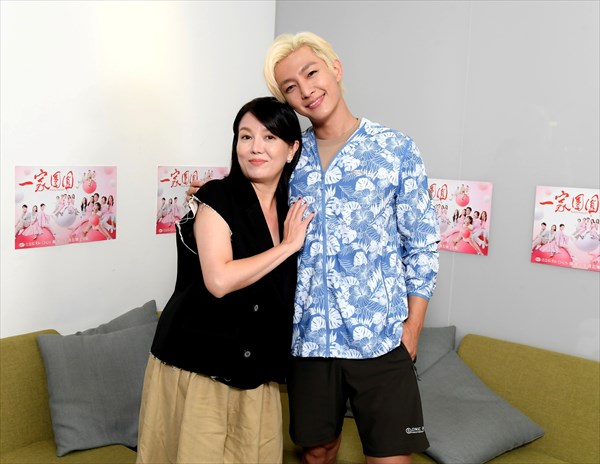 アーロン（炎亜綸）、ミアオ・コーリー（苗可麗）