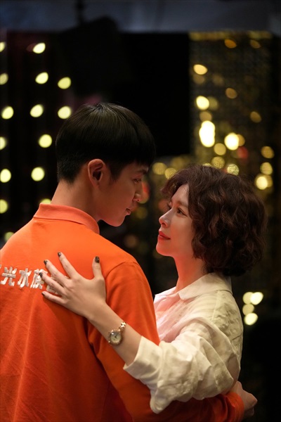 ビビアン・スー、クー・チェンドンのダンスシーン