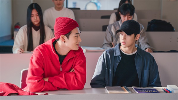 「セマンティックエラー」場面写真１