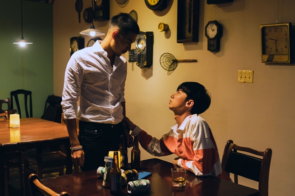 「VIP Only」場面写真３