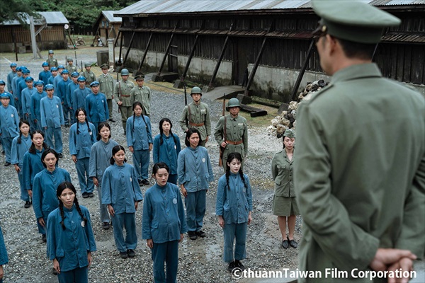 『流麻溝（りゅうまこう）十五号』場面写真