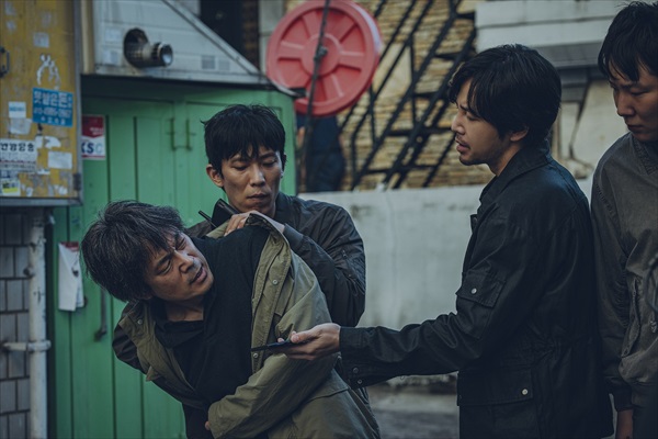 「餌＜ミッキ＞」場面写真