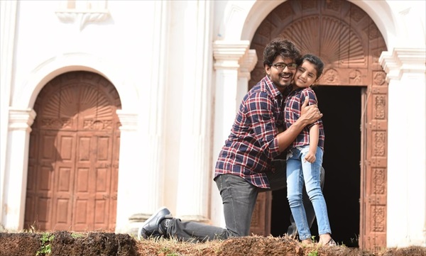 『火花-Theri』場面写真