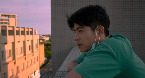 『疫起』場面写真１