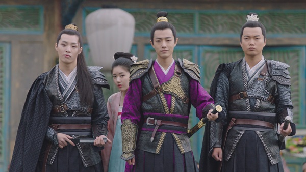 「華麗なる皇帝陛下」場面写真３