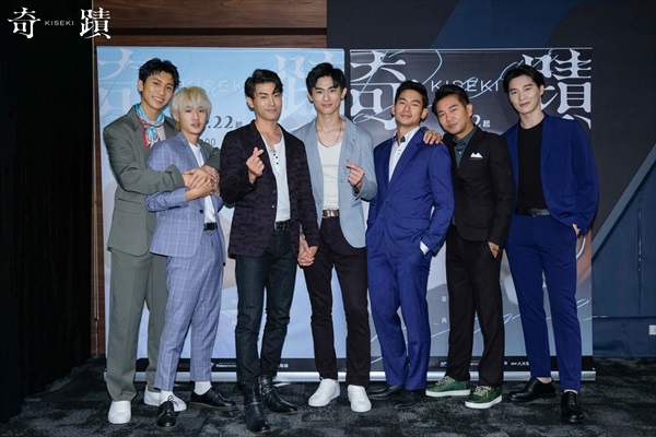 「奇蹟」プレミア上映記者会見の様子２