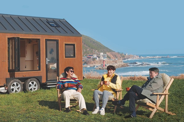 「車輪のついた家2」メインビジュアル