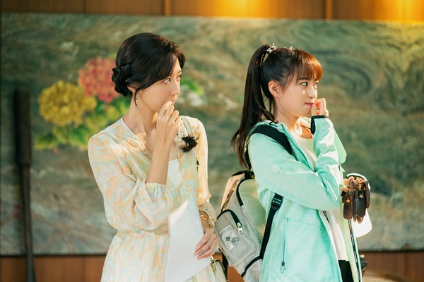 「You Are Mine」リサとソフィア