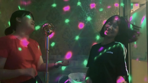 『成功したオタク』場面写真２