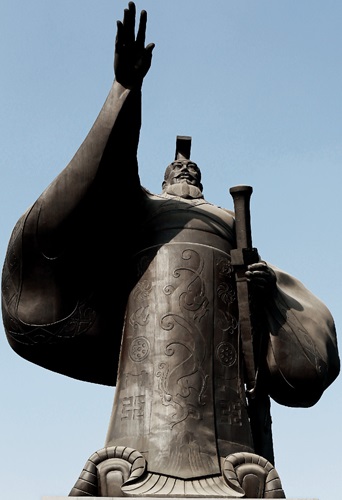 漢の武帝の銅像