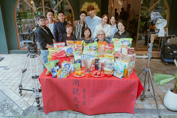 「看見愛」キャスト＆スタッフ集合写真