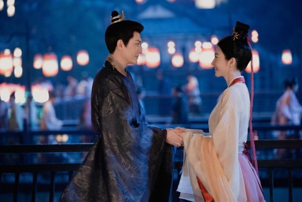 「灼灼風流～宮中に咲く愛の華～」場面写真