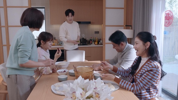 「この結婚は社内秘で」16話の場面写真