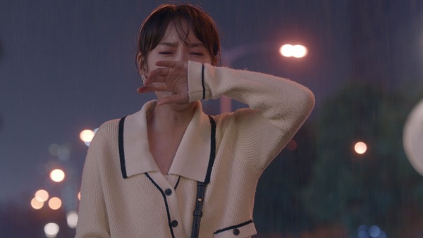 「この結婚は社内秘で」2話の場面写真