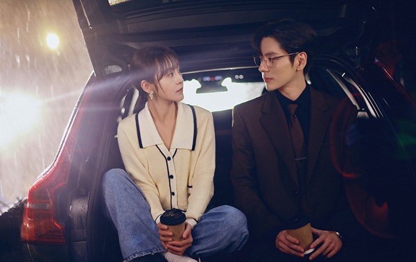 「この結婚は社内秘で」場面写真