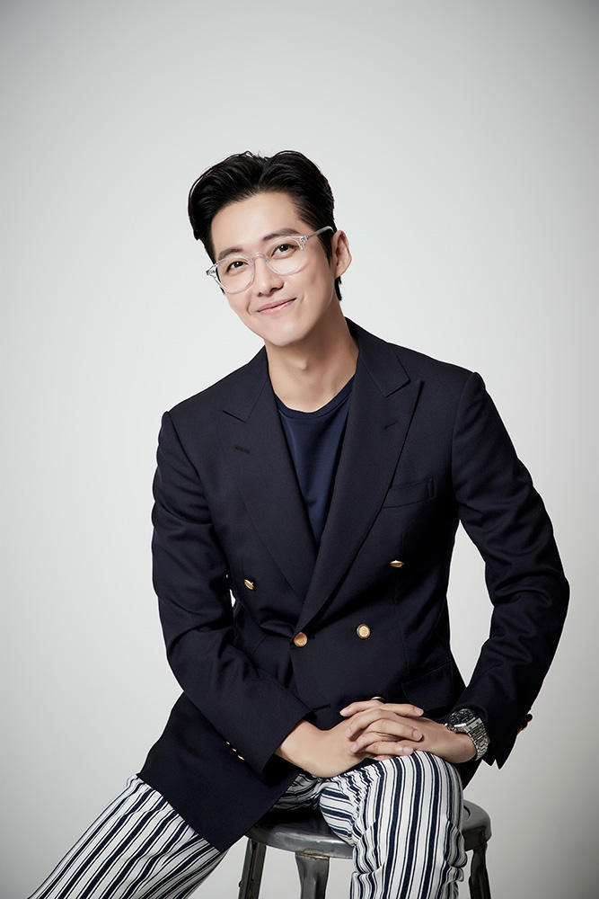 ナムグン・ミンのアーティスト写真